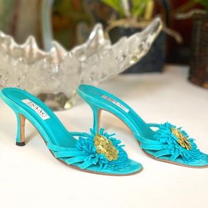 Isaac Made in Italy Blue Suede Heels